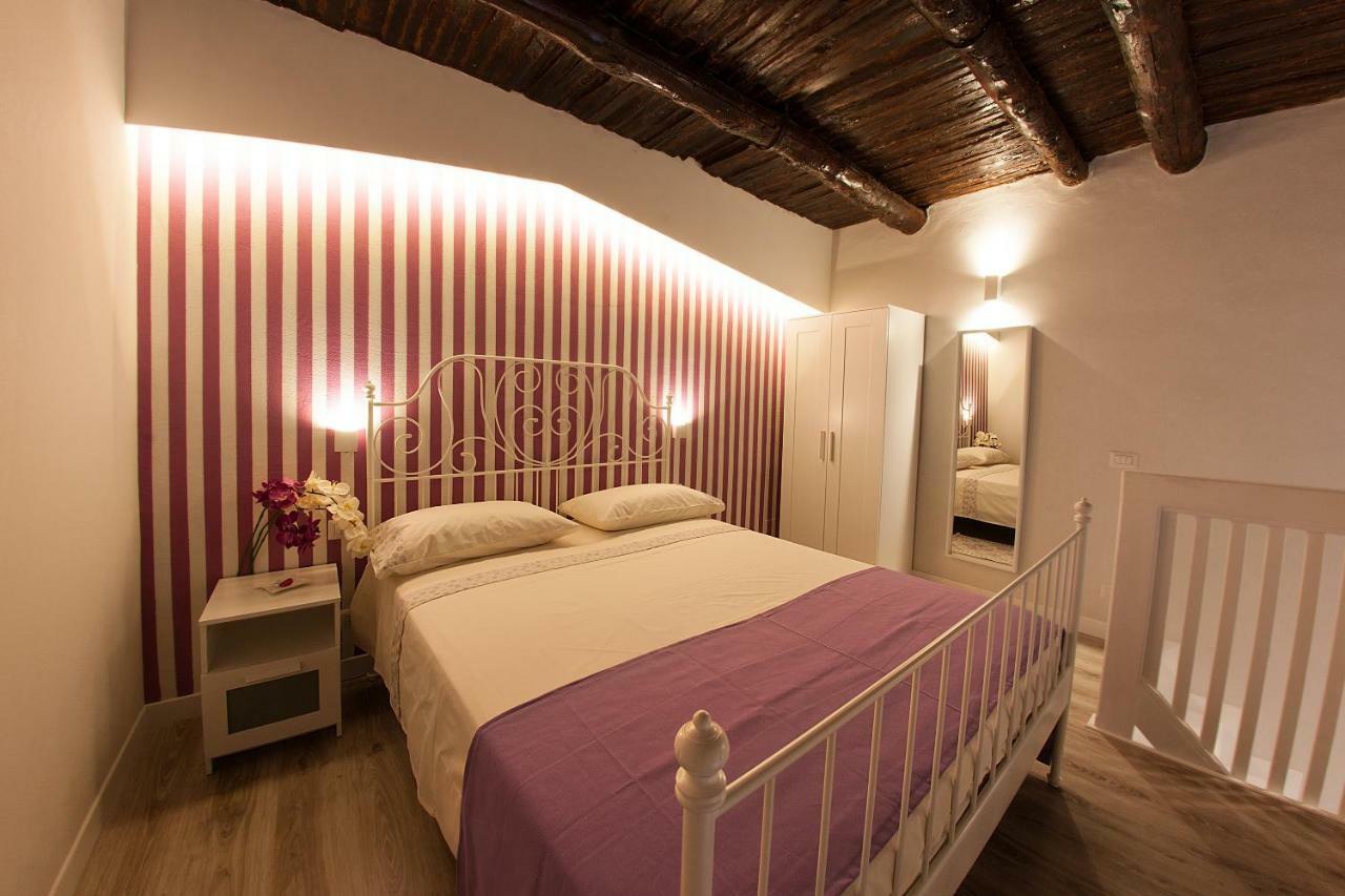 Relais Al Museo Hotel Naples Luaran gambar