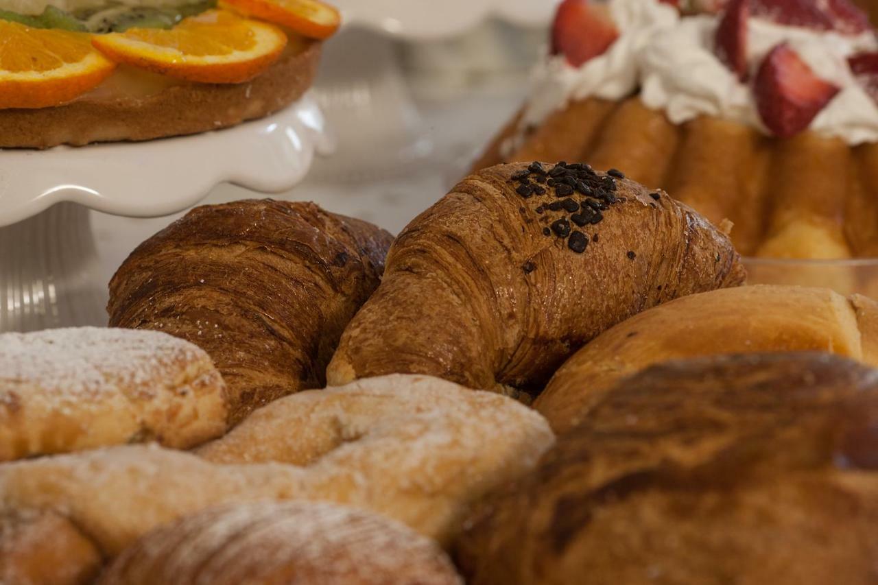 Relais Al Museo Hotel Naples Luaran gambar