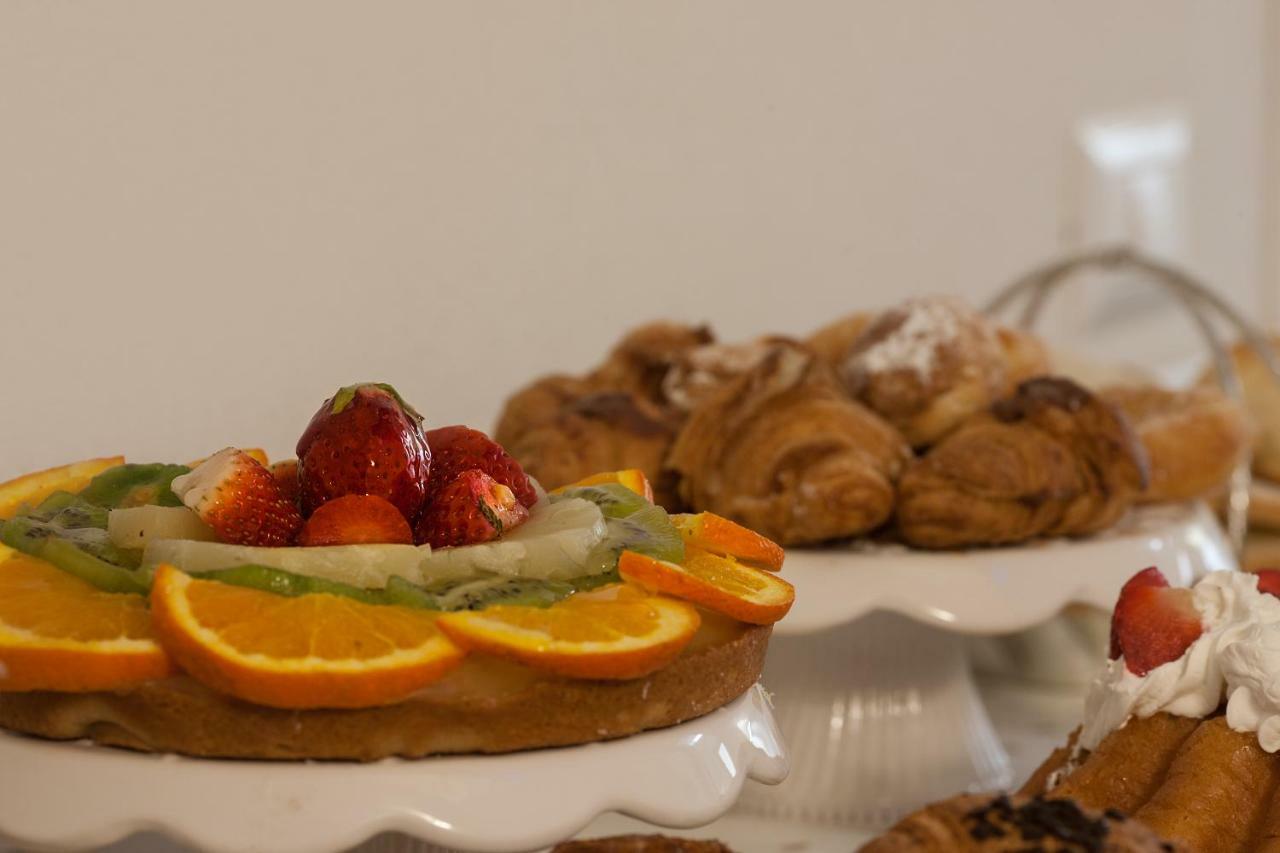 Relais Al Museo Hotel Naples Luaran gambar
